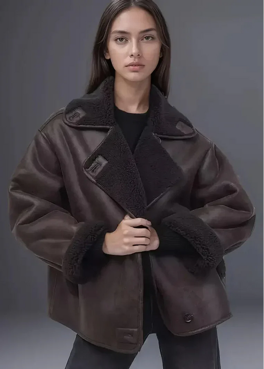 Chaqueta larga con efecto piel