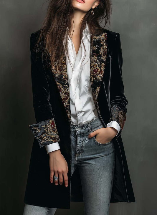 Julia | Blazer ajustado con estampado barroco negro