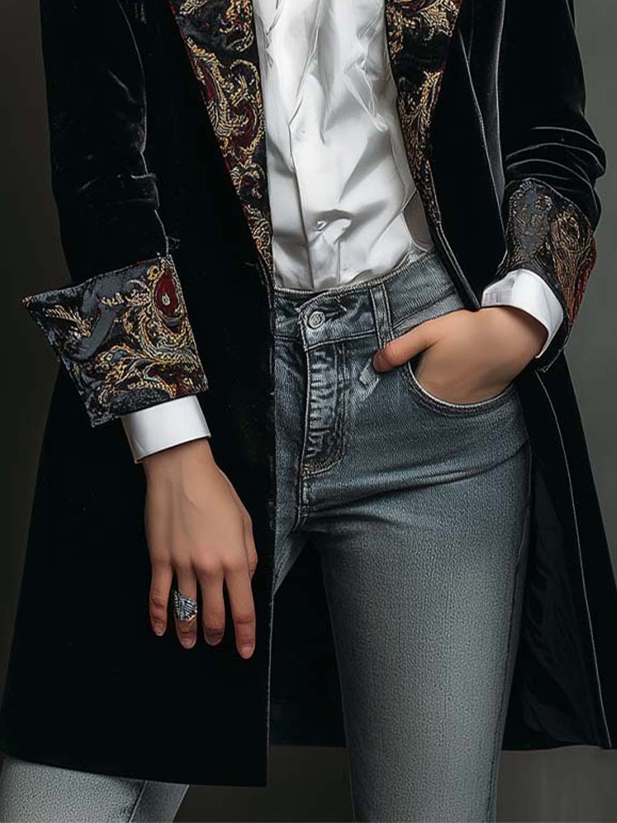 Julia | Blazer ajustado con estampado barroco negro
