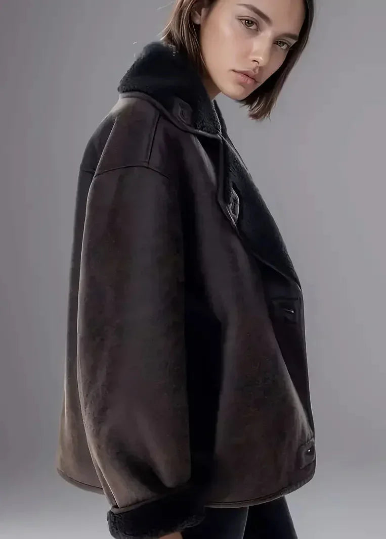 Chaqueta larga con efecto piel